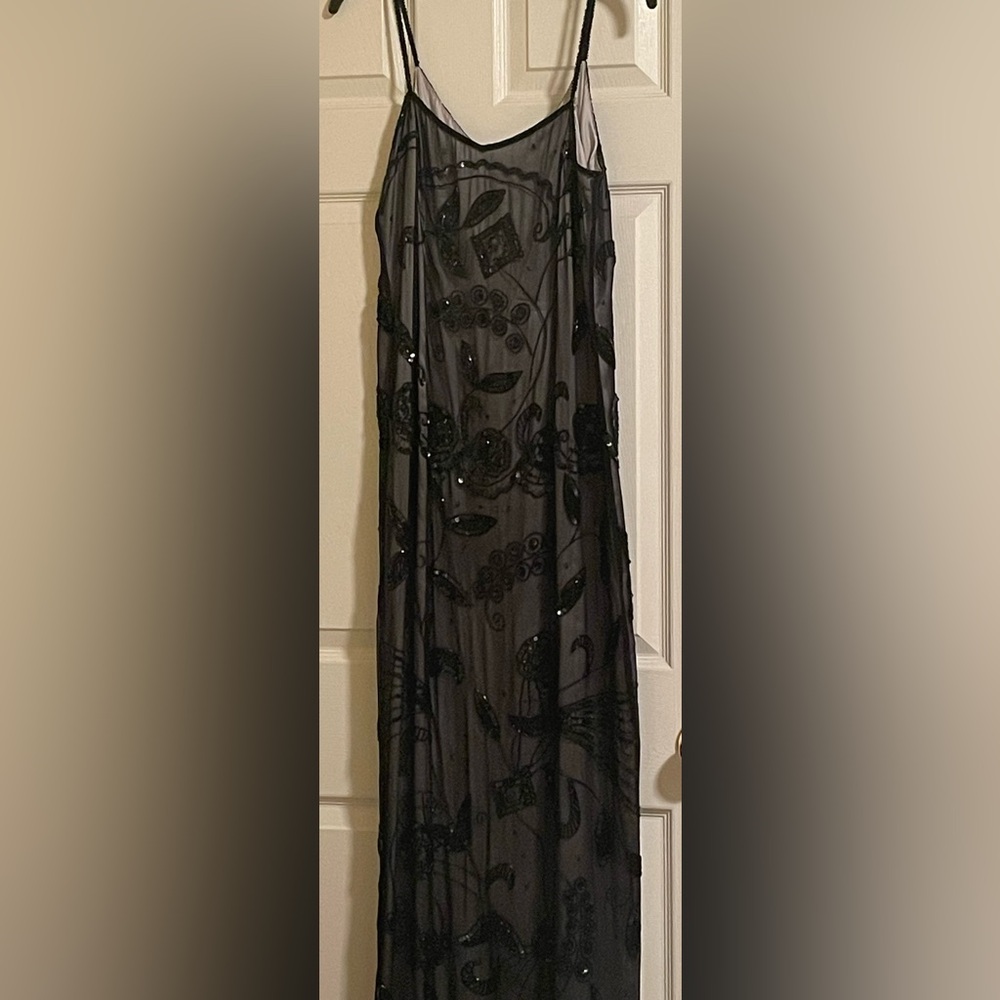 Elegant Black Maxi Dress